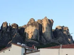 Toti Boutique Πανσιόν Καλαμπάκα